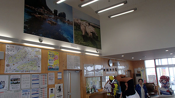 フェリーターミナル内